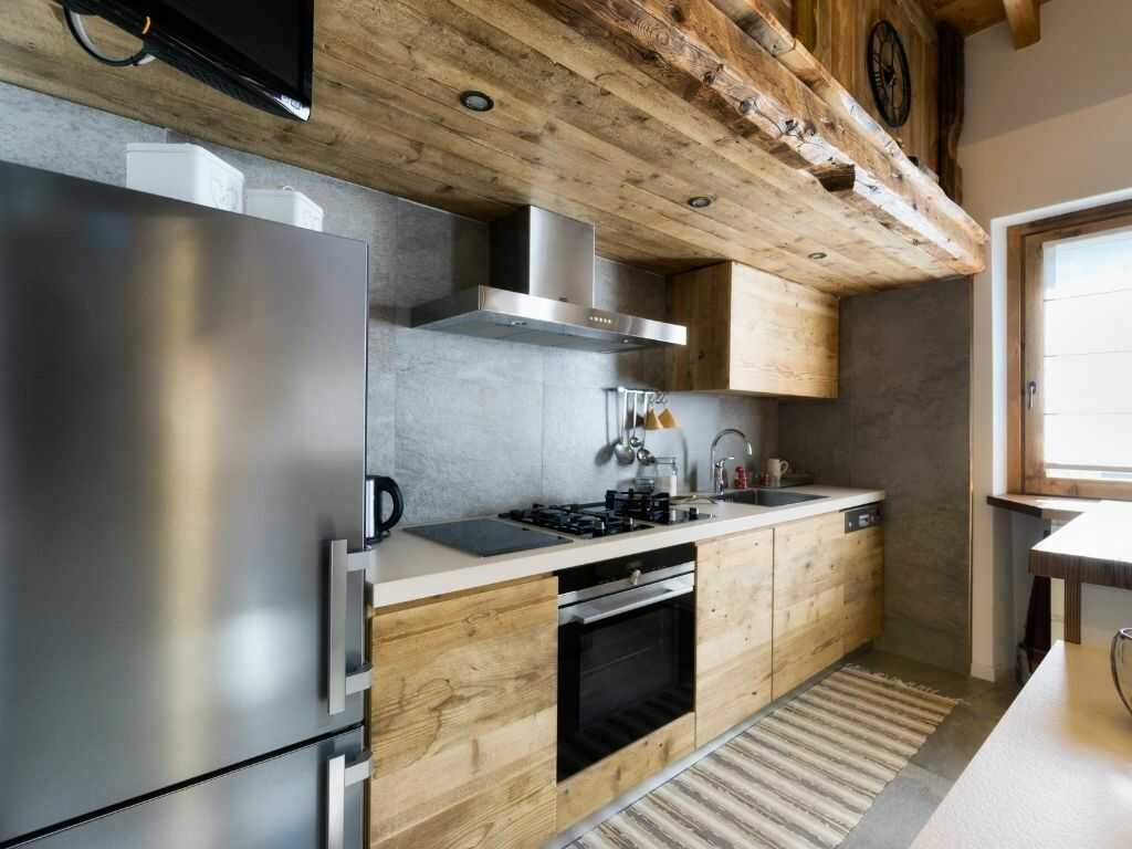 Dřevěná kuchyně 