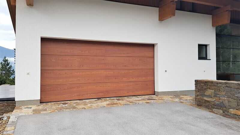 Sekční garážová vrata