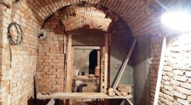 Bourání otvoru v nosné stěně