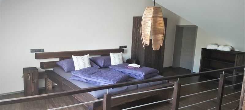 Minimální výška stropu v podkroví je 2,3 m