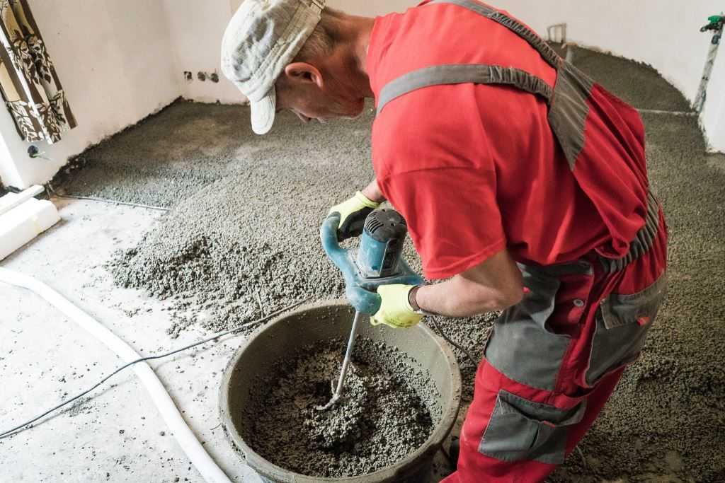 Příprava lehkého betonu pro rekonstrukci podlahy