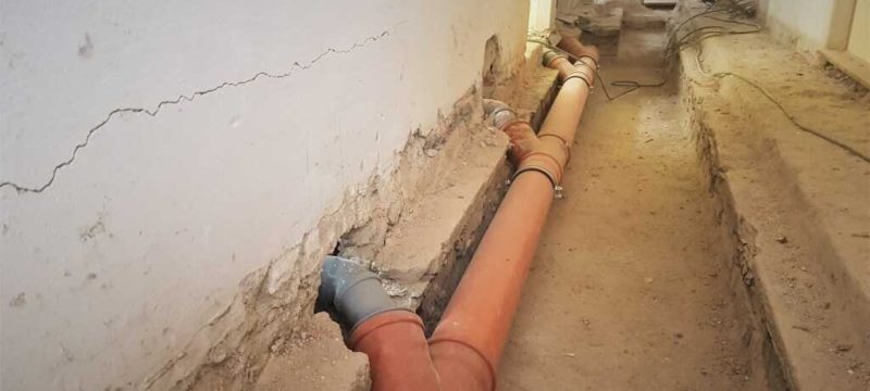 Průměr odpadního potrubí 100 mm.